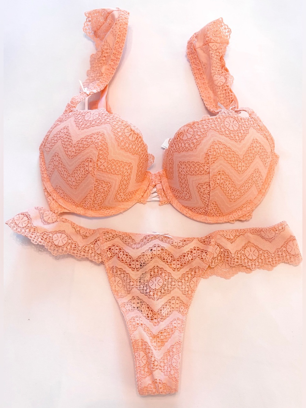 XS/32D VS PINK WINK PUSH-UP BALCONETTE BRA & Thong Set - Peach Tree